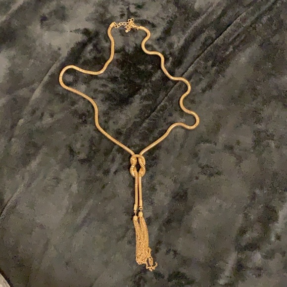 H&M Gold Chain Necklace - Picture 2 of 3